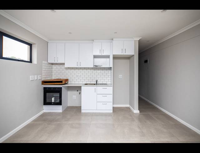 20 BEDROOM APARTMENT BLOCK FOR SALE IN TABLE VIEW